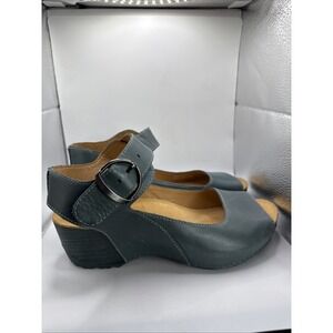 NWOT DANSKO Tiana Teal Blue Burnished Leather 39 US 8 Ankle Strap Wedge Sandal